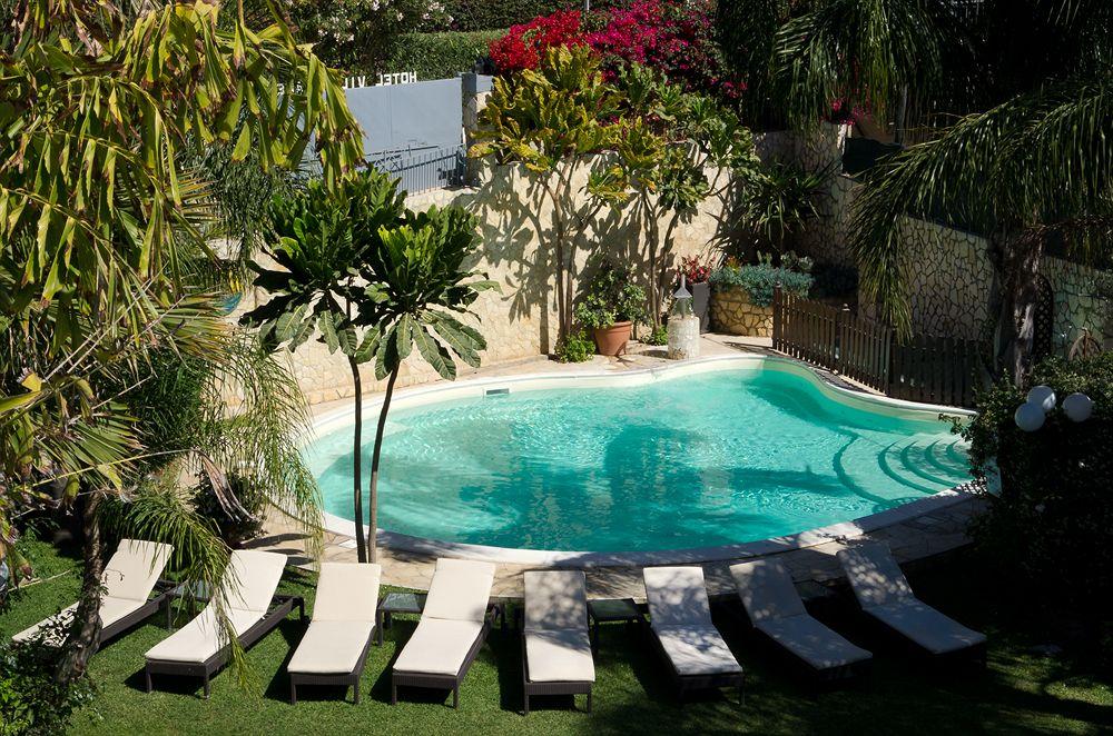 Hotel Villamare Fontane Bianche Exteriör bild