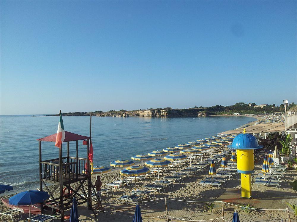 Hotel Villamare Fontane Bianche Exteriör bild