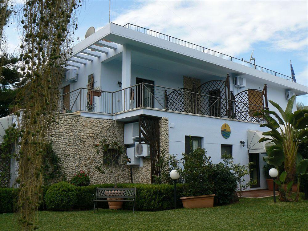 Hotel Villamare Fontane Bianche Exteriör bild