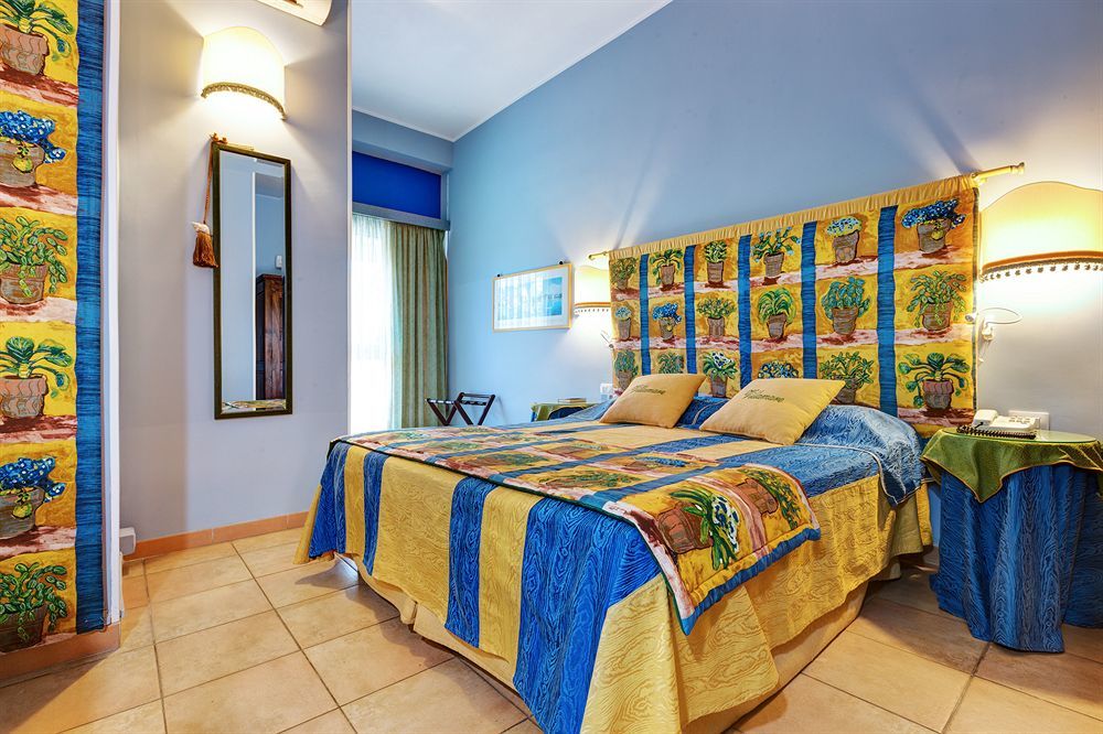 Hotel Villamare Fontane Bianche Exteriör bild