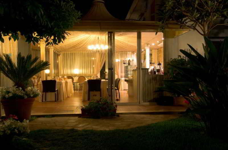 Hotel Villamare Fontane Bianche Exteriör bild